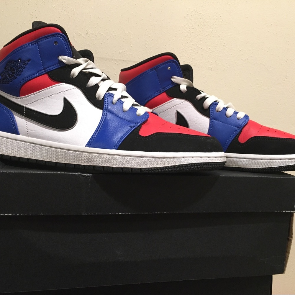 Nike Air Jordan 1 Mid